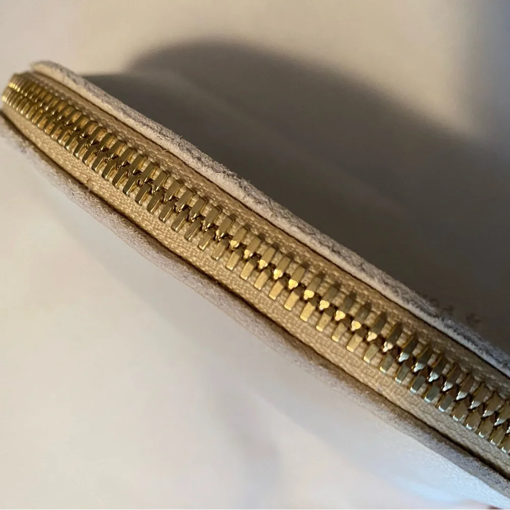 PORTLAND LEATHER Tassel Taco Pouch Pearl - Picture 3 of 4